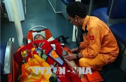 Cứu nạn một thuyền viên Philippines bị nhồi máu cơ tim trên biển