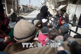 Quân đội Nga sơ tán 52 dân thường khỏi Đông Ghouta, Syria