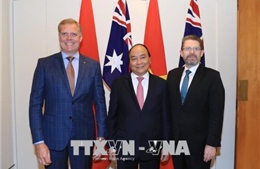 Thủ tướng Nguyễn Xuân Phúc hội kiến lãnh đạo Quốc hội Australia 