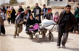 Chùm ảnh hàng chục nghìn dân thường Syria tháo chạy khỏi điểm nóng Đông Ghouta