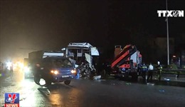 Bốn vụ tai nạn liên tiếp, cao tốc Pháp Vân - Cầu Giẽ ùn tắc kéo dài
