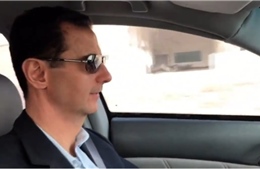 Tổng thống Syria tự mình lái xe vào &#39;chảo lửa&#39; Đông Ghouta