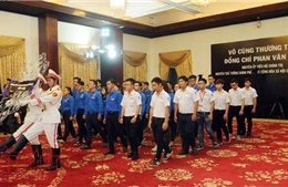 Hơn 200 đoàn đại biểu và đông đảo người dân viếng nguyên Thủ tướng Phan Văn Khải tại TP Hồ Chí Minh