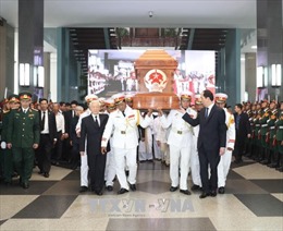 Cử hành trọng thể Lễ truy điệu và an táng nguyên Thủ tướng Phan Văn Khải 
