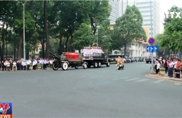 Hàng chục nghìn người dân tiễn đưa nguyên Thủ tướng Phan Văn Khải