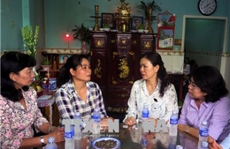 Ủy ban Trung ương MTTQ Việt Nam thăm hỏi gia đình và nạn nhân vụ cháy chung cư Carina