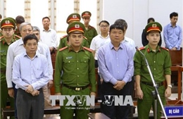 Phiên tòa xét xử vụ góp vốn 800 tỷ đồng vào OceanBank: Bị cáo Đinh La Thăng bị tuyên án 18 năm tù