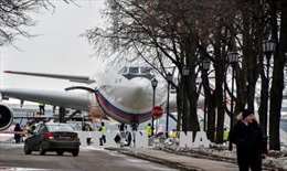 Nhóm nhân viên ngoại giao Nga bị trục xuất khỏi Mỹ về tới Moskva