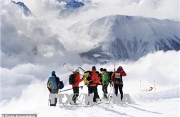 Trận lở tuyết nghiêm trọng tại Thụy Sĩ cuốn đi hai người leo núi