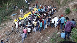 Ấn Độ: Xe buýt chở học sinh gặp nạn, ít nhất 17 học sinh thiệt mạng