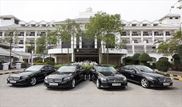 Mercedes-Benz Việt Nam bàn giao 4 xe E-Class cho InterContinental Hanoi Westlake
