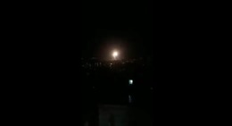 Video lưới lửa phòng không Syria và Nga khai hỏa đánh chặn tên lửa Mỹ