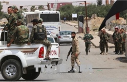 Syria đánh chặn các tên lửa tấn công mục tiêu quân sự - Nga xem xét cung cấp tên lửa S-300