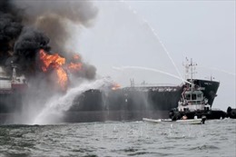 Tàu chở dầu bị cháy ngoài khơi Malaysia 