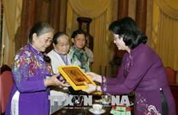 Phó Chủ tịch nước Đặng Thị Ngọc Thịnh tiếp Đoàn đại biểu người có công tỉnh Tiền Giang 