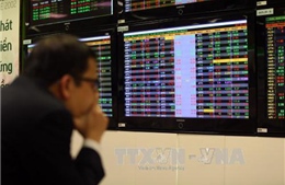 VN-Index giảm hơn 40 điểm, nhà đầu tư ồ ạt bán cổ phiếu