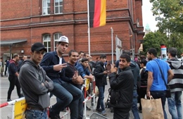 Một thanh niên di cư tại Đức bị hành hung bằng xích sắt tới gãy mũi