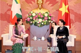Chủ tịch Quốc hội Nguyễn Thị Kim Ngân tiếp Cố vấn Nhà nước Myanmar