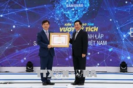Phó Thủ tướng Phạm Bình Minh dự lễ kỷ niệm 10 năm thành lập Samsung Việt Nam