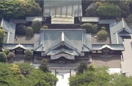 Thủ tướng Nhật Bản gửi đồ lễ đến đền Yasukuni 