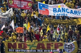 Người dân Chile tuần hành kêu gọi cải cách hệ thống lương hưu