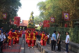 Người dân TP Hồ Chí Minh nô nức dự Lễ giỗ Quốc tổ Hùng Vương
