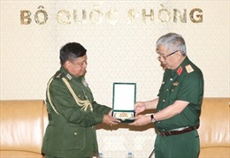 Việt Nam coi trọng quan hệ hợp tác quốc phòng với Myanmar