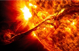 Mặt Trời sẽ &#39;nuốt chửng&#39; Trái Đất trước khi tắt lửa?