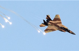 Israel nã 70 quả tên lửa, tuyên bố không kích toàn bộ hạ tầng Iran tại Syria