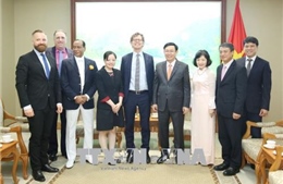 Phó Thủ tướng Vương Đình Huệ: Hoan nghênh Comvik tiếp tục quan tâm đầu tư vào thị trường Việt Nam