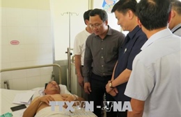 Khẩn trương điều tra nguyên nhân vụ lật xe khách tại đèo Khánh Lê