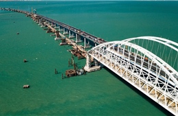 Nga khánh thành cây cầu gần 4 tỷ USD nối liền với Crimea