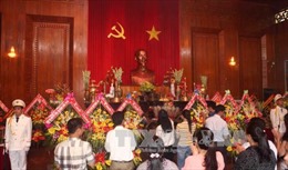 Lễ dâng hương tưởng niệm Chủ tịch Hồ Chí Minh tại Khu Di tích Kim Liên