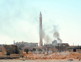 Nổ lớn tại căn cứ không quân Syria 