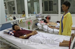 Nghệ An: Ba trong số năm nạn nhân vụ ngạt khí độc ở hầm tàu cá đã ra viện