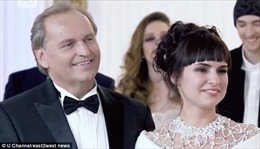 Triệu phú Nga tuyển vợ thứ 6 xinh như búp bê qua truyền hình thực tế
