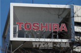 Toshiba hoàn tất thương vụ bán mảng chip điện tử 