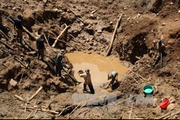 Indonesia: Lở đất tại mỏ vàng làm 6 người thiệt mạng 