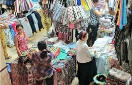Chợ truyền thống TP Hồ Chí Minh đổi cách bán hàng để hút khách