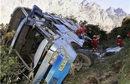 Tai nạn xe buýt thảm khốc tại Bolivia 