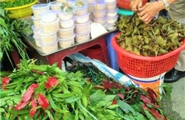 Sức mua tăng cao trong ngày Tết Đoan Ngọ tại TP Hồ Chí Minh