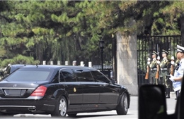 Hình ảnh đoàn xe hộ tống đưa nhà lãnh đạo Triều Tiên về nhà khách Điếu Ngư Đài