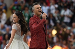 Robbie Williams trần tình về sự cố trong lễ khai mạc World Cup 2018