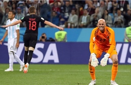 WORLD CUP 2018: Hai đồng đội mắc lỗi ngớ ngẩn khiến Messi và Argentina thảm bại