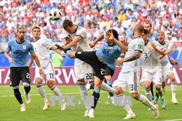 WORLD CUP 2018: Uruguay đánh bại chủ nhà Nga, đứng đầu bảng A