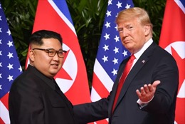 Sau hội nghị thượng đỉnh, Mỹ-Triều tìm cách ‘lấy lòng’ nhau