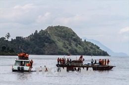 Indonesia phát hiện nhiều thi thể trong tàu đắm trên hồ Toba