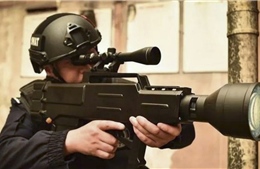 Trung Quốc chế súng AK-47 laser khiến mục tiêu bốc cháy dù cách xa 800 m