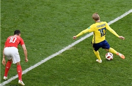 Video bàn thắng Thụy Điển 1-0 Thụy Sĩ: Thụy Điển lần đầu vào tứ kết sau 24 năm