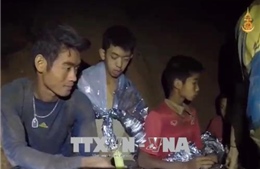 Giải cứu đội bóng thiếu niên Thái Lan: HLV đội bóng xin lỗi các phụ huynh